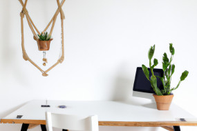 10 DIY Projects for a Productive Workspace: Bricolage for Working from Home