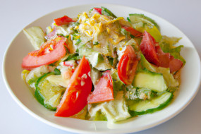 10 Healthy Salads for a Refreshing and Fulfilling Lunch