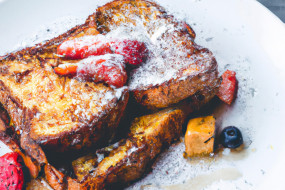 Classic and Delicious French Toast Recipe Guide - Learn How to Perfect Your Morning Breakfast