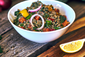 Delectable and Healthy Mediterranean Quinoa Bowl Recipe: A Perfect Meal Option