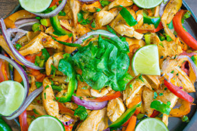 Delicious Chicken Fajita Recipe: A Simple and Flavorful Mexican Dish