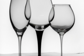 How to Choose the Right Wine Glass for Your Drink: A Guide