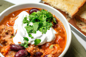 Nourishing Turkey Chili with Black Beans: A Recipe for Healthy, Wholesome Eating